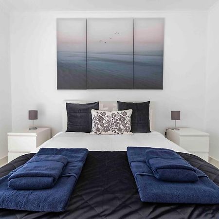 Modern Apartment Beach View Armacao de Pera Luaran gambar