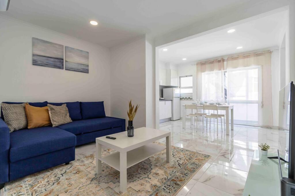Modern Apartment Beach View Armacao de Pera Luaran gambar