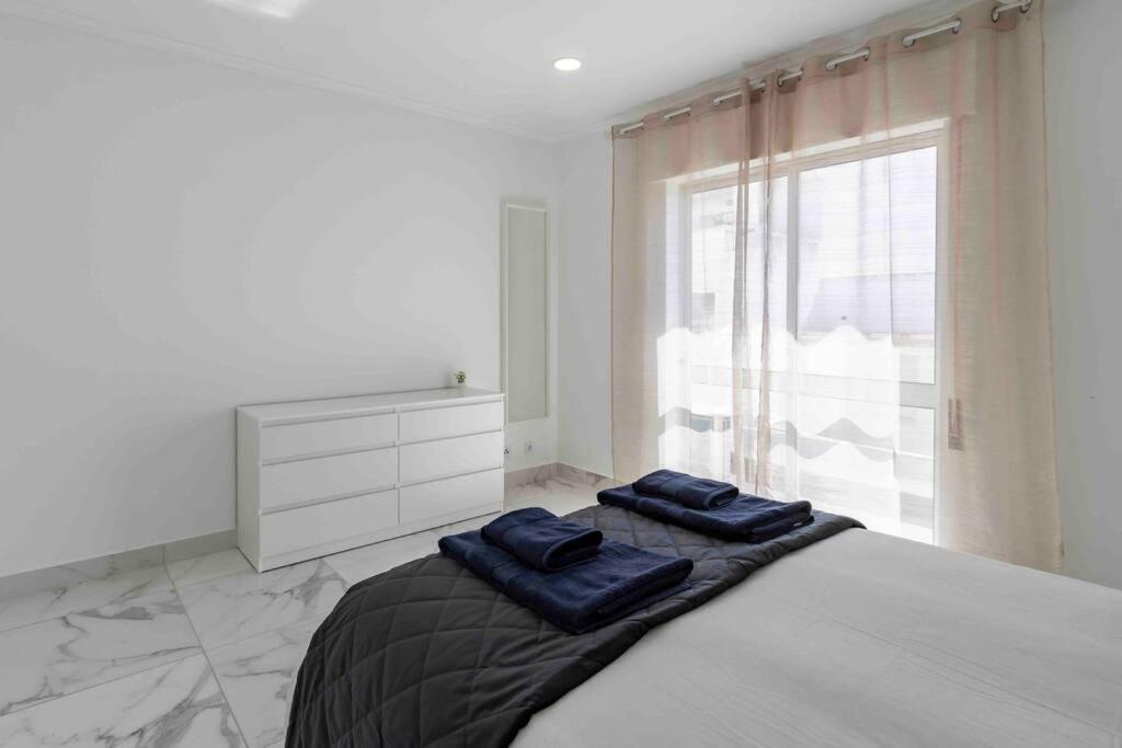Modern Apartment Beach View Armacao de Pera Luaran gambar